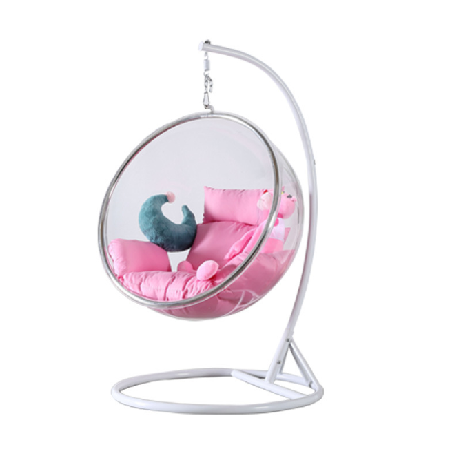 Hanging Egg Chair - Sedia a dondolo sospesa a forma