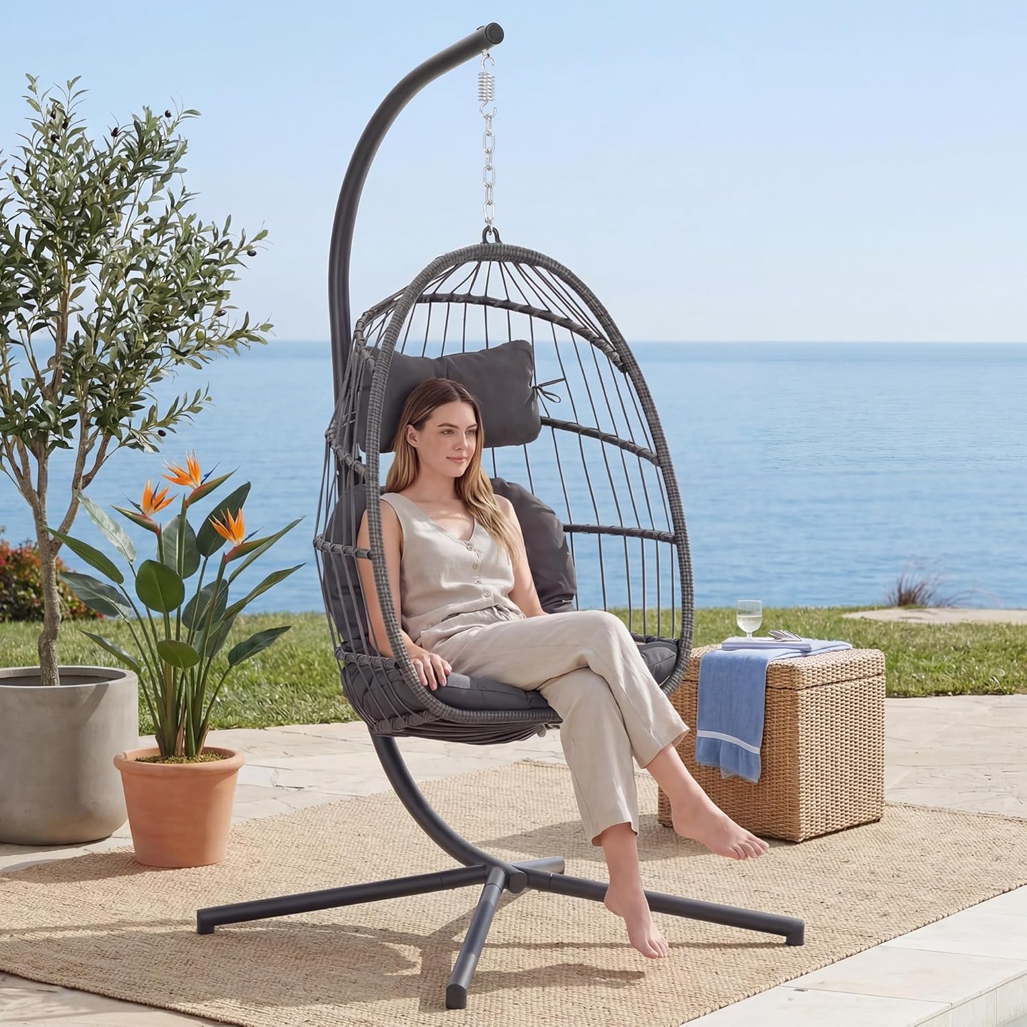 Sedia a dondolo sospesa per in - Hanging Egg Chair recensione e prezzo